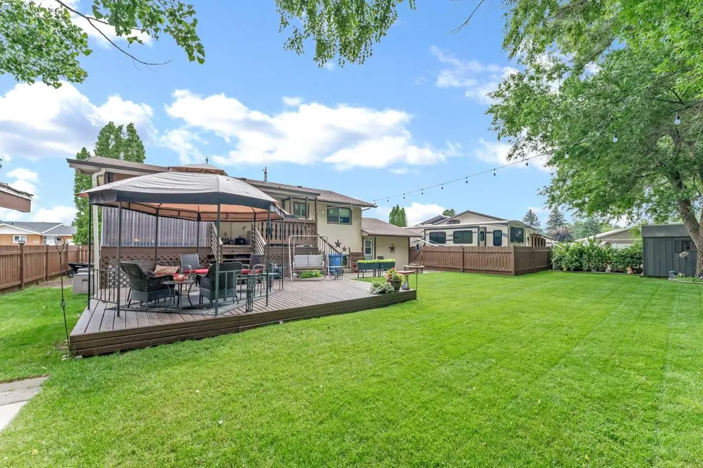 127 Markwick Drive SE Medicine Hat AB T1A7V9