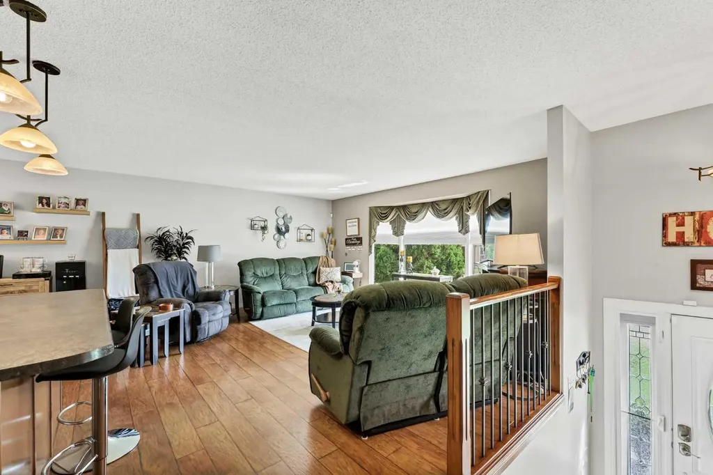 127 Markwick Drive SE Medicine Hat AB T1A7V9