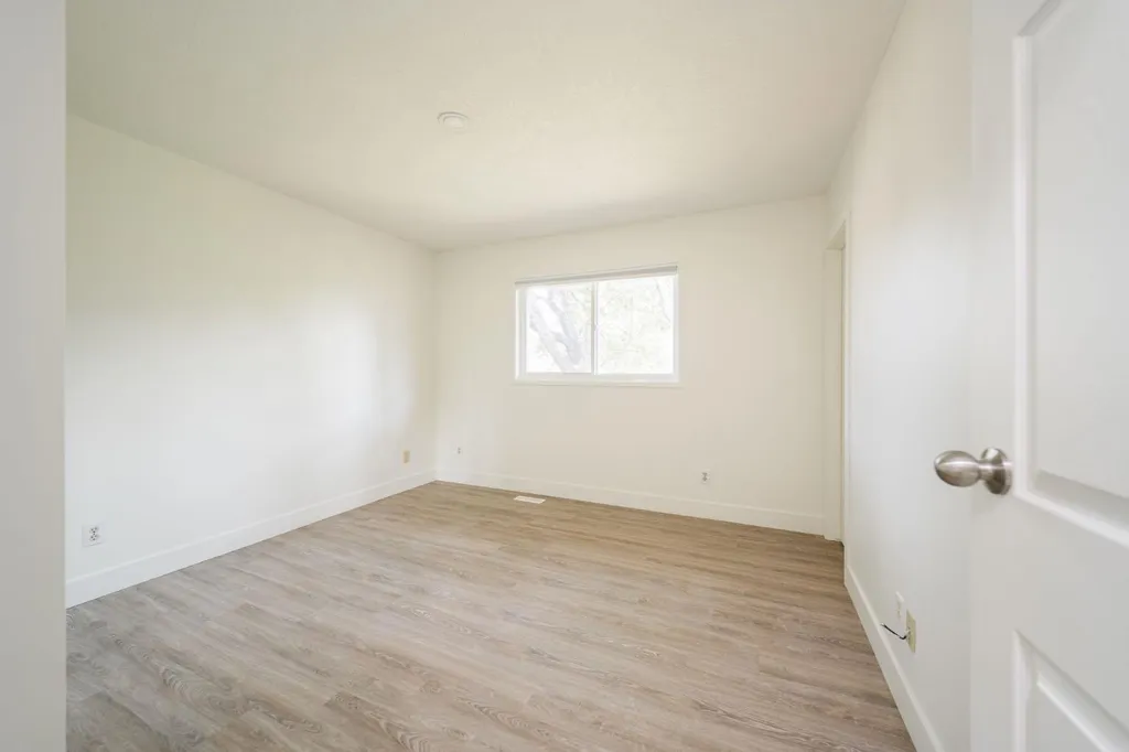 122 Christina Court Fort Mcmurray AB T9K 1H3