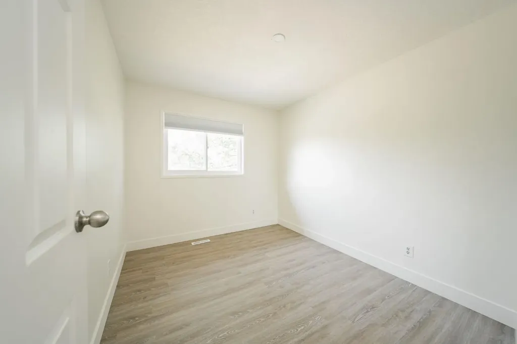 122 Christina Court Fort Mcmurray AB T9K 1H3