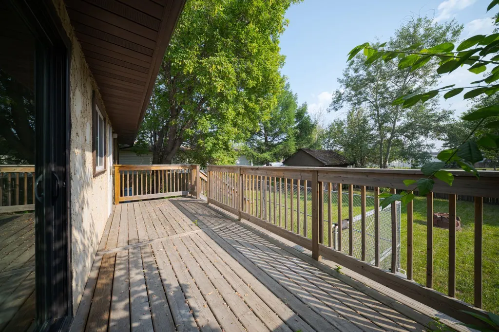 122 Christina Court Fort Mcmurray AB T9K 1H3