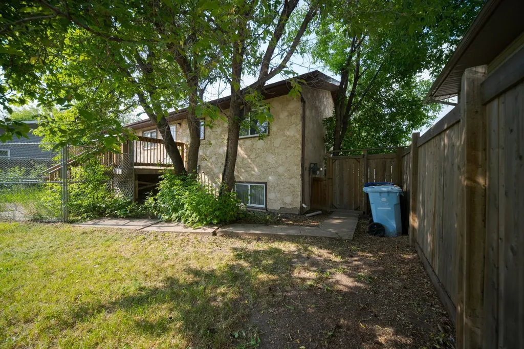 122 Christina Court Fort Mcmurray AB T9K 1H3