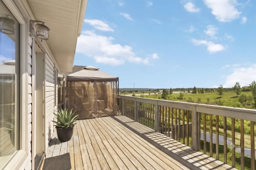 205 Gravelstone Way Fort Mcmurray AB T9K0S9