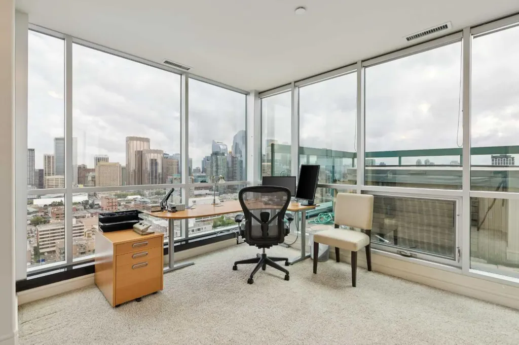 836 15 Avenue SW Calgary AB T2R1S2