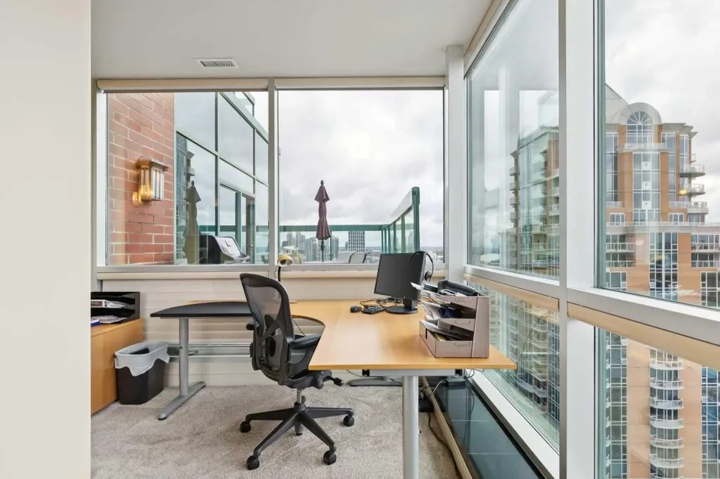 836 15 Avenue SW Calgary AB T2R1S2