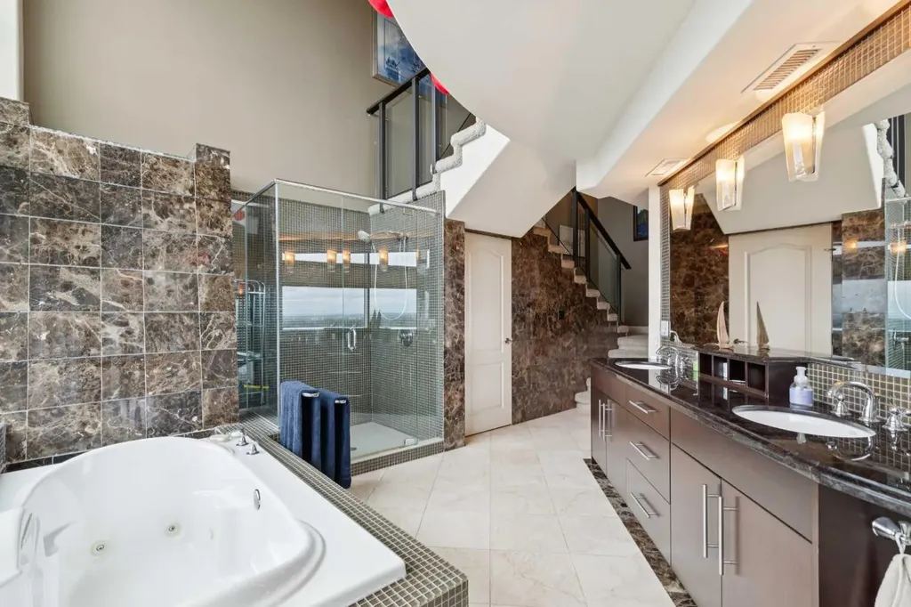 836 15 Avenue SW Calgary AB T2R1S2