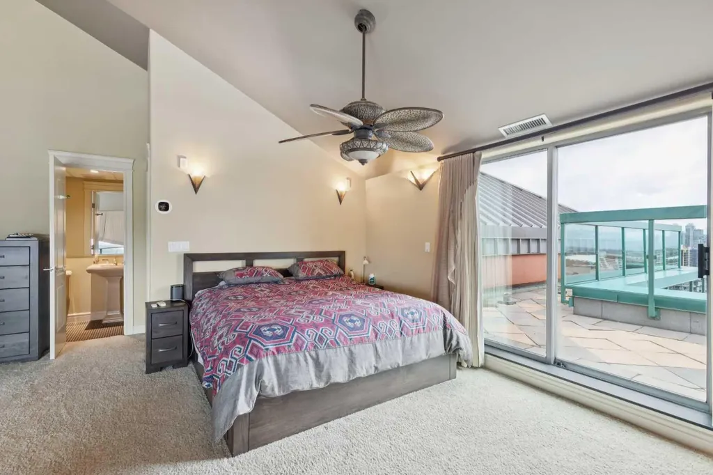 836 15 Avenue SW Calgary AB T2R1S2