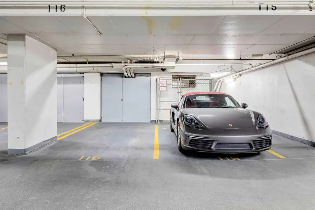 836 15 Avenue SW Calgary AB T2R1S2