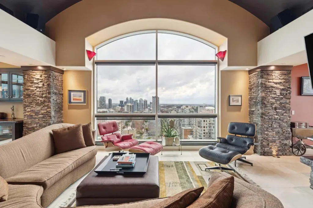 836 15 Avenue SW Calgary AB T2R1S2