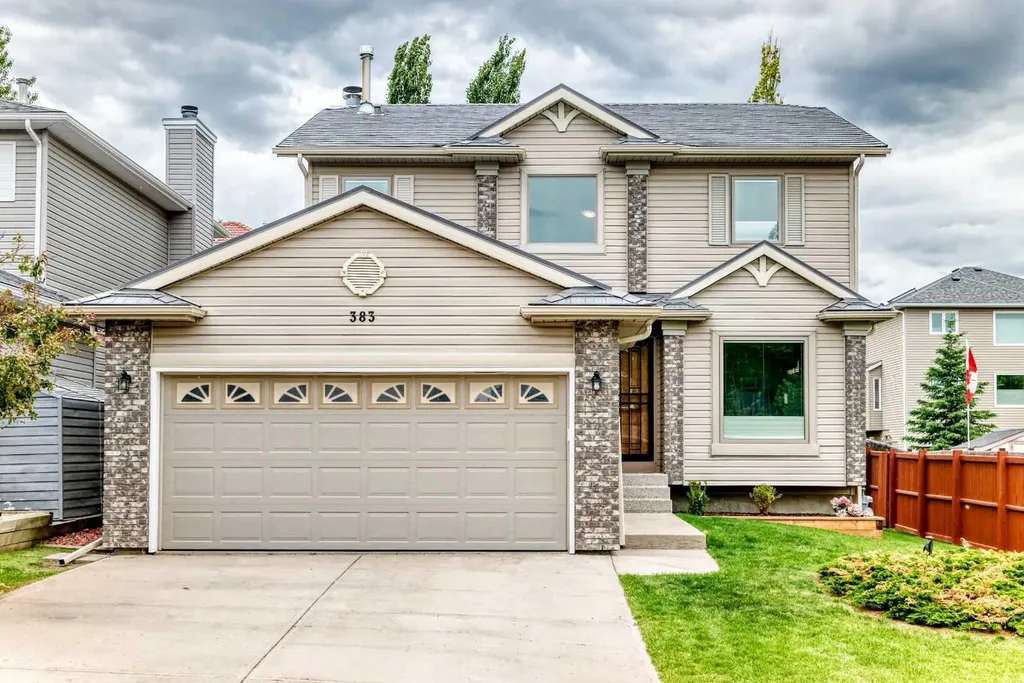 383 Edgebrook Rise NW Calgary AB T3A 5J8