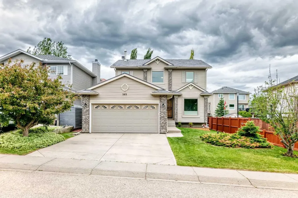 383 Edgebrook Rise NW Calgary AB T3A 5J8