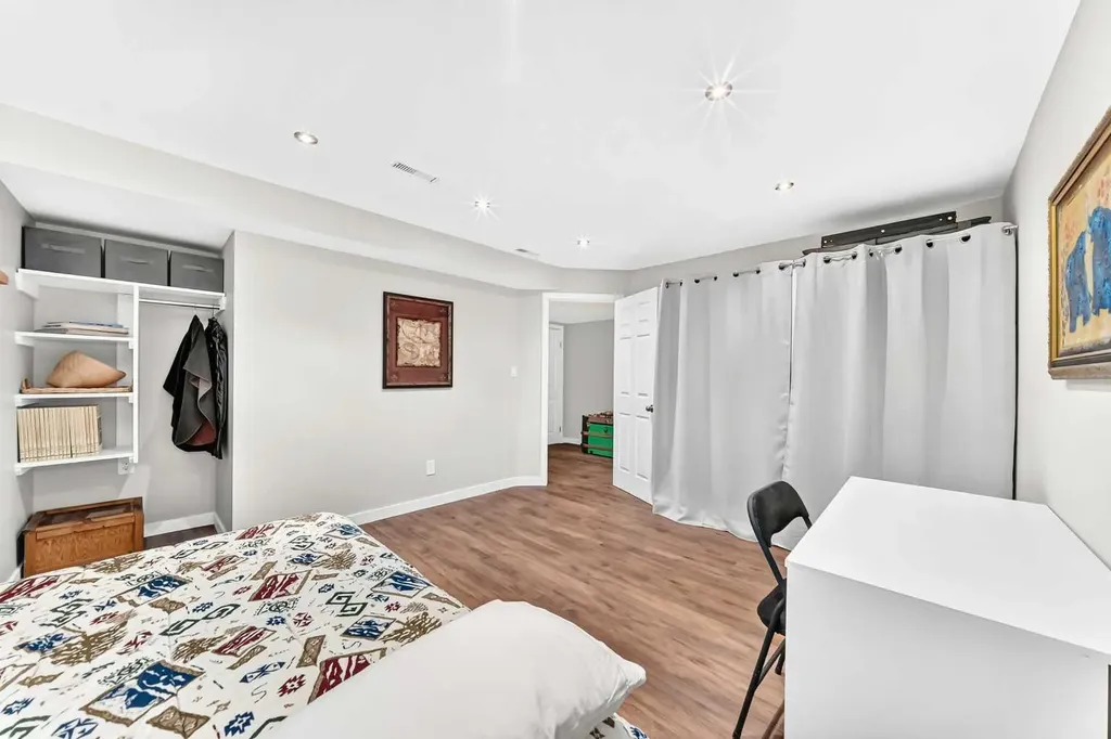 383 Edgebrook Rise NW Calgary AB T3A 5J8