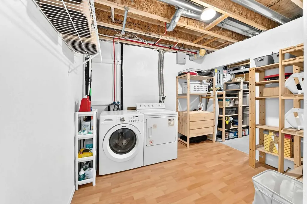 383 Edgebrook Rise NW Calgary AB T3A 5J8