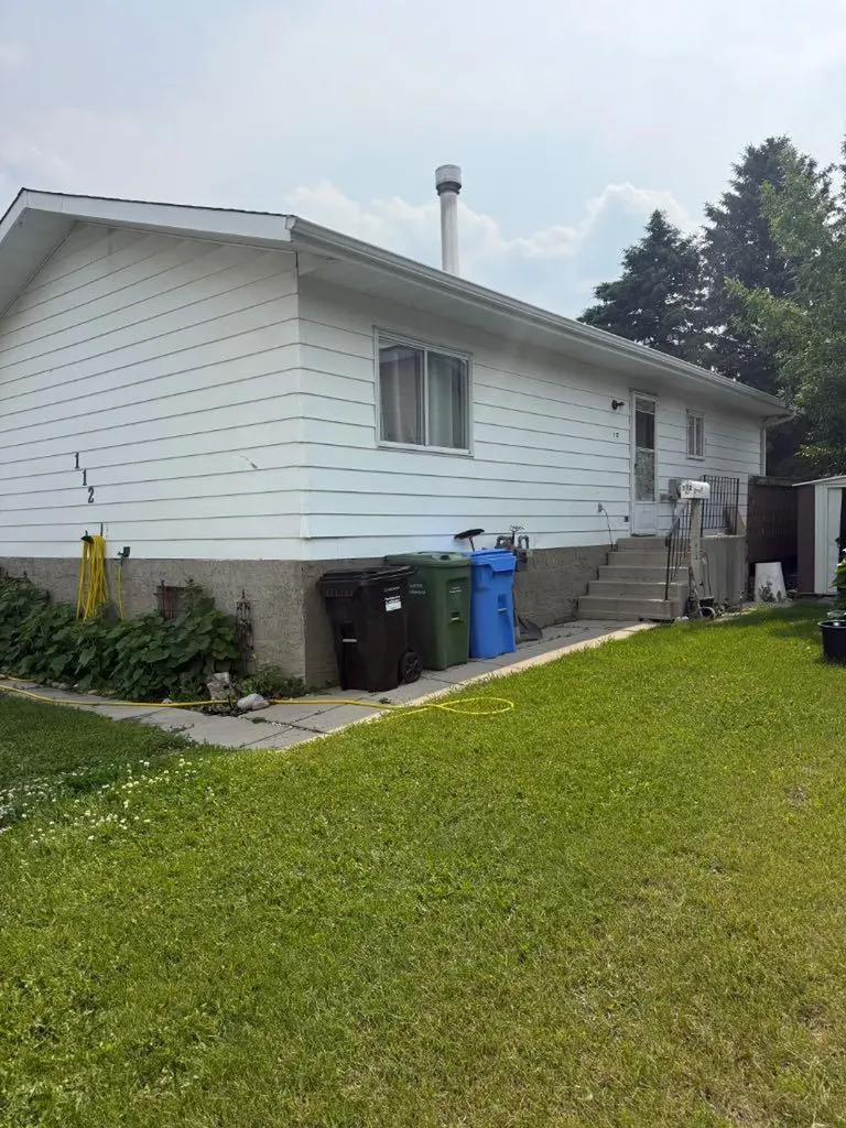 112 Huntstrom Drive NE Calgary AB T2K 5T5