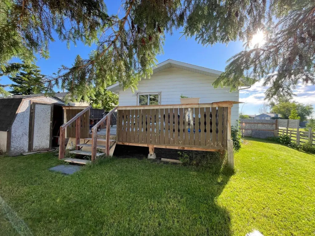 112 Huntstrom Drive NE Calgary AB T2K 5T5