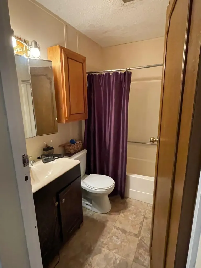 112 Huntstrom Drive NE Calgary AB T2K 5T5