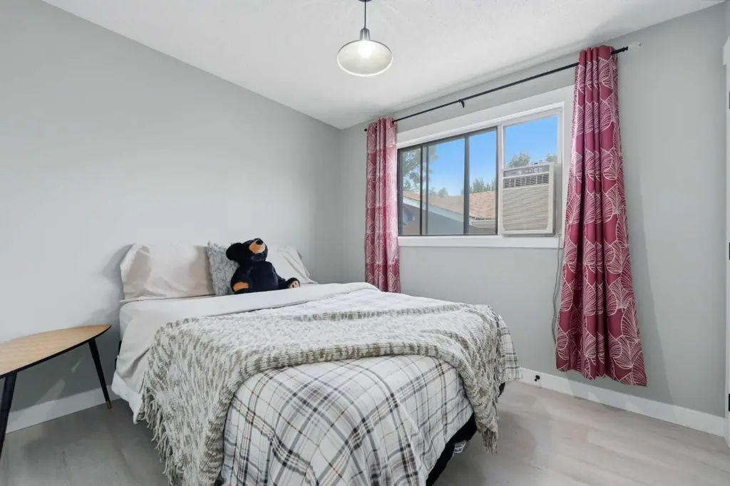 55 Sunbank Road SE Calgary AB T2X 1X8