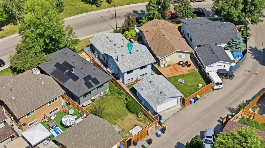 55 Sunbank Road SE Calgary AB T2X 1X8