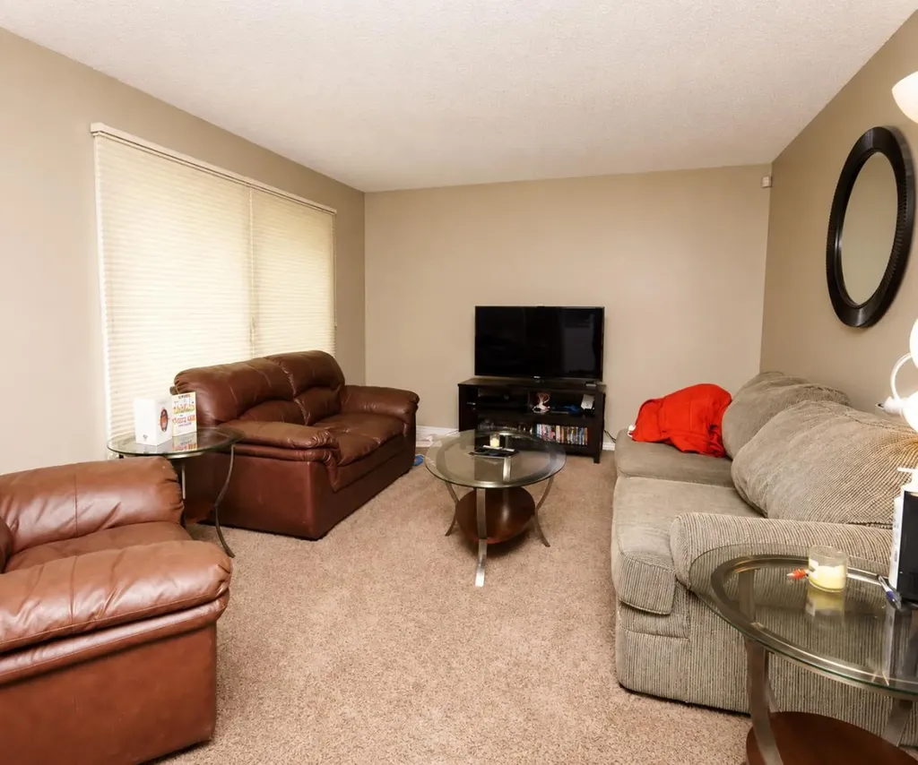 9616 76 Avenue Grande Prairie AB T8V 4L4