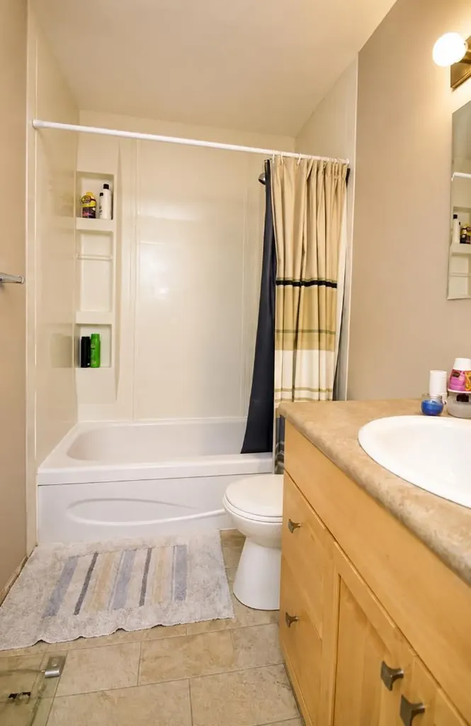 9616 76 Avenue Grande Prairie AB T8V 4L4