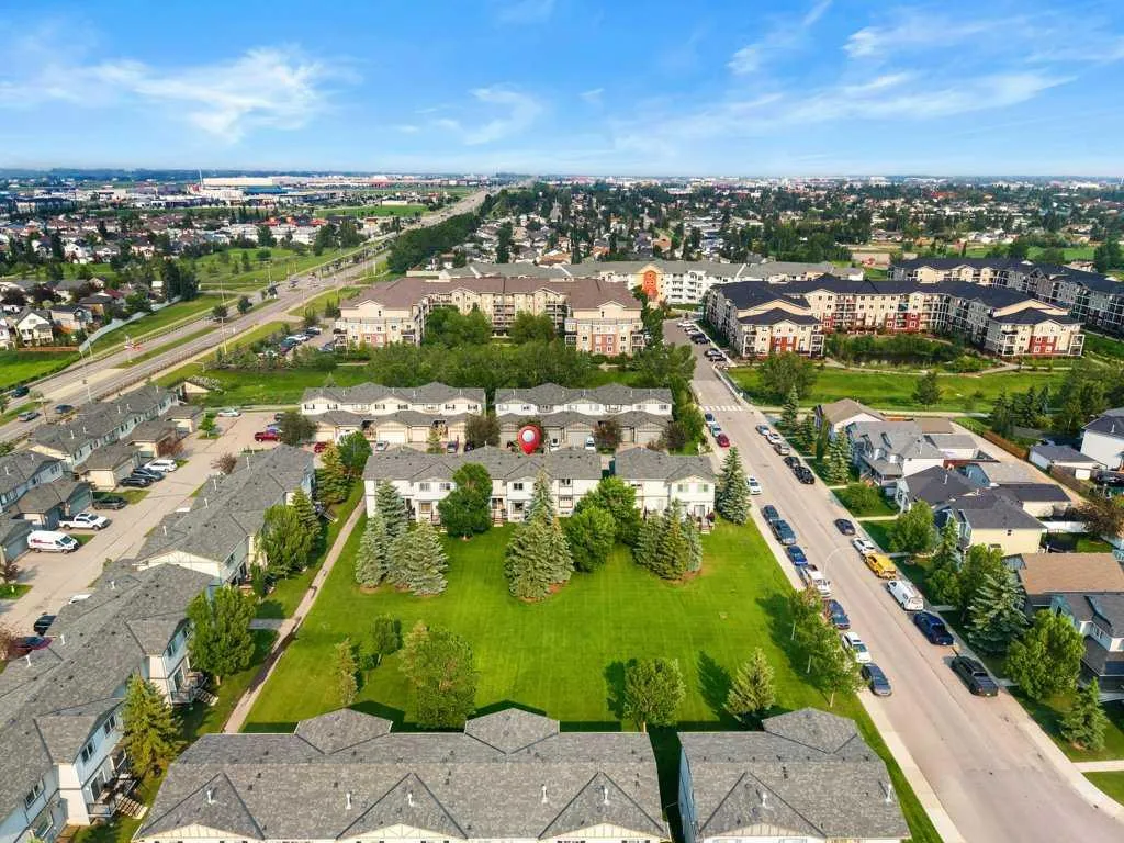 720 Willowbrook Road NW Airdrie AB T4B 2Y9
