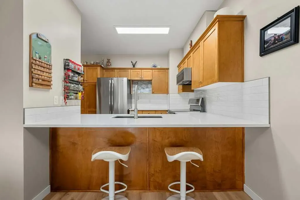 720 Willowbrook Road NW Airdrie AB T4B 2Y9