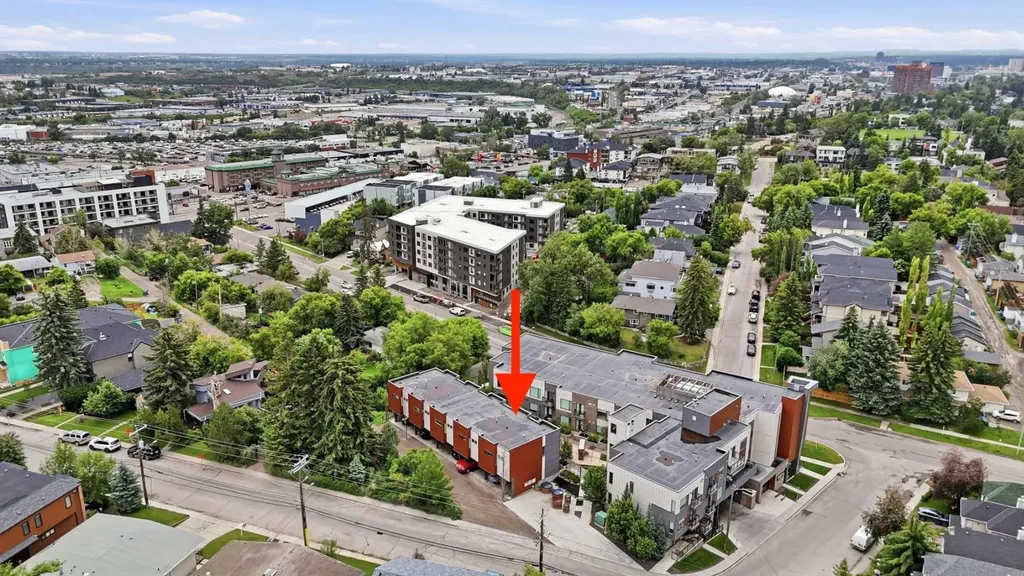 71 34 Avenue SW Calgary AB T2S 3H4
