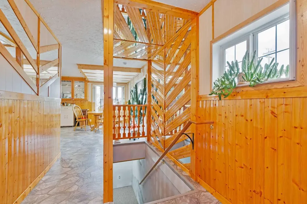 5123 56 Street Taber AB T1G 1M8