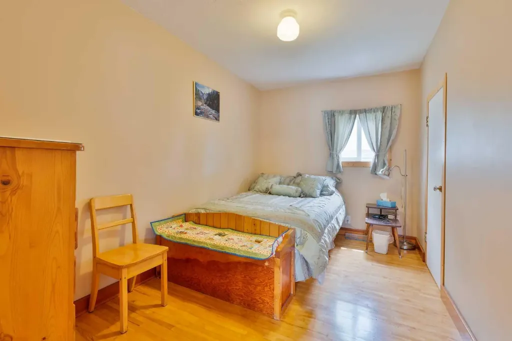 5123 56 Street Taber AB T1G 1M8