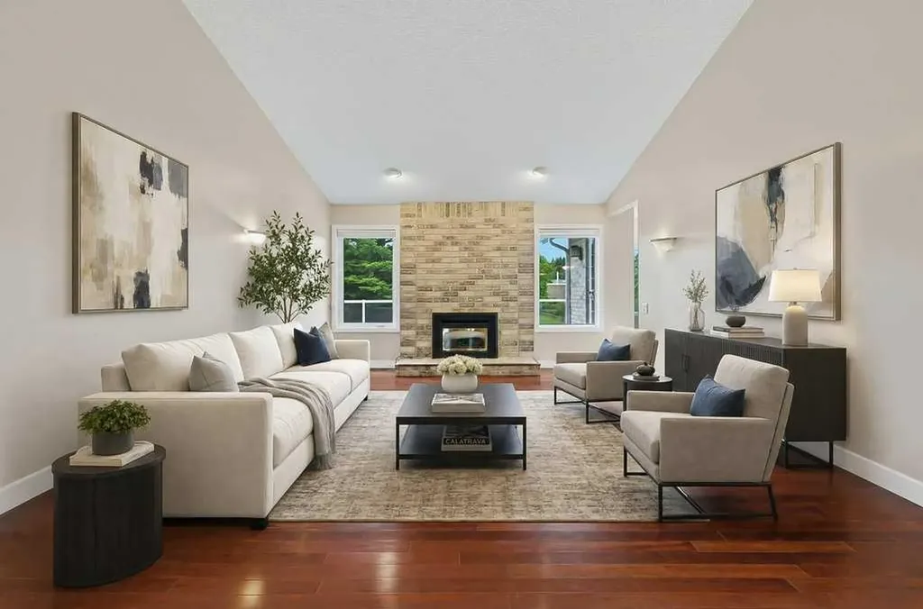 22 Varsity Estates Close NW Calgary AB T3B 5J2