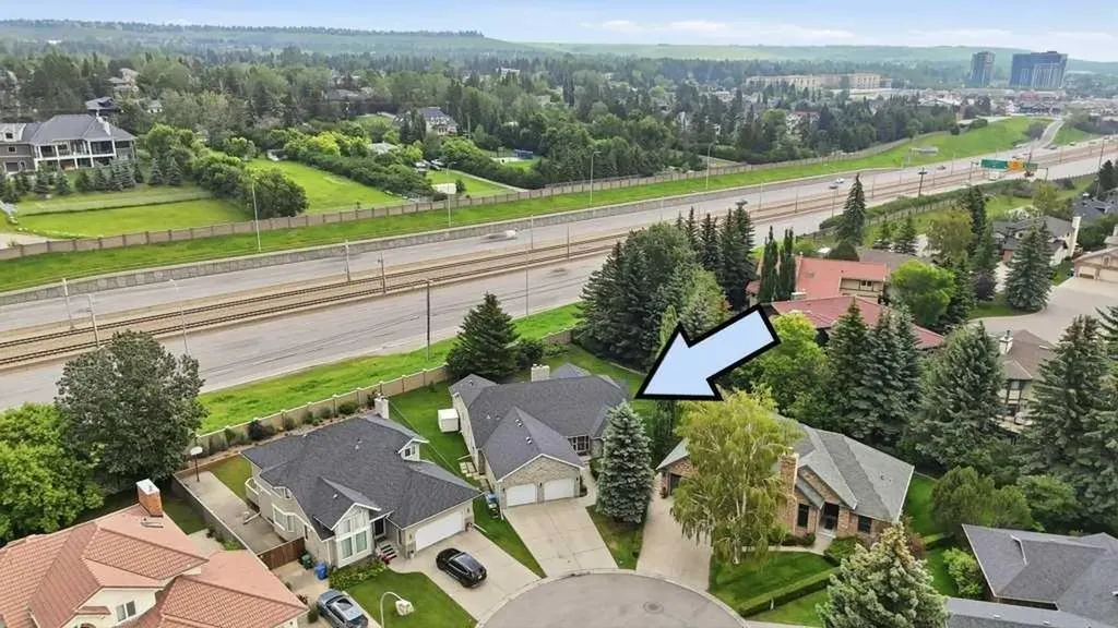 22 Varsity Estates Close NW Calgary AB T3B 5J2