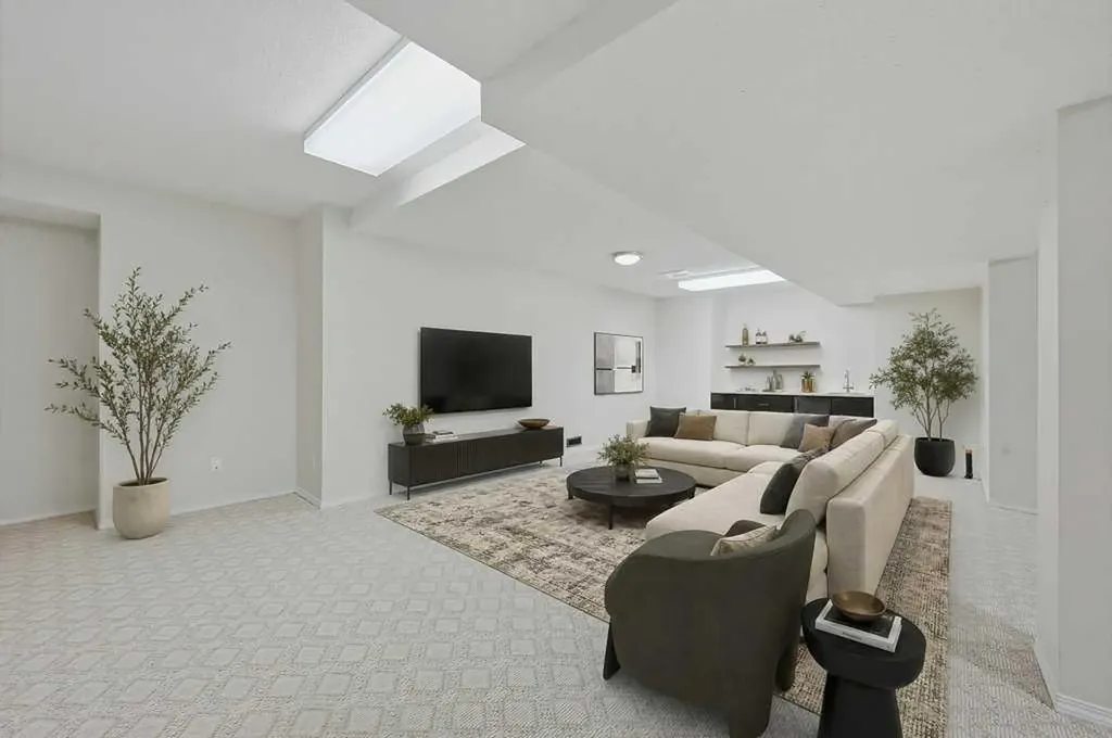 22 Varsity Estates Close NW Calgary AB T3B 5J2