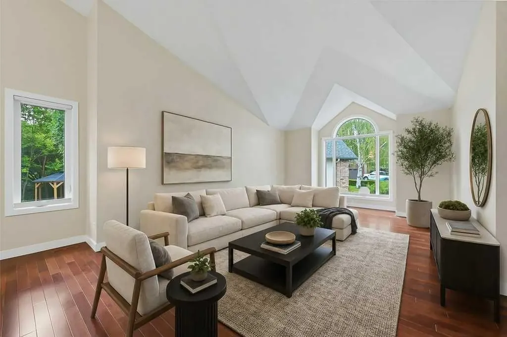 22 Varsity Estates Close NW Calgary AB T3B 5J2