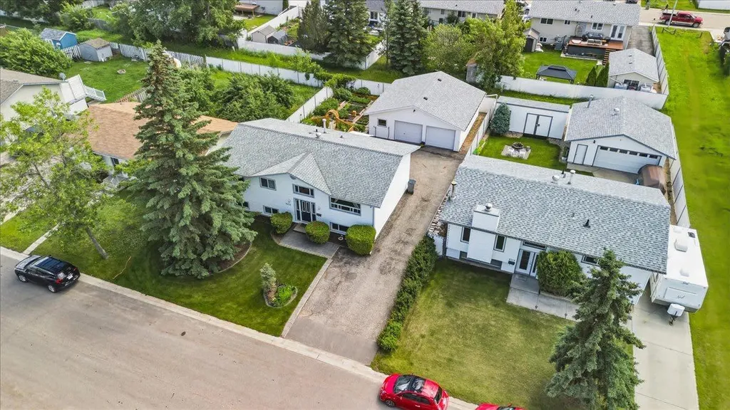 9255 99 Avenue Grande Prairie AB T8V 3X4