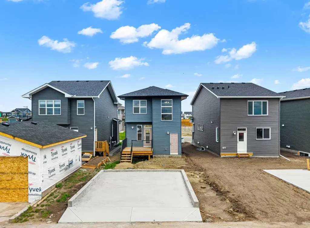 659 Chelsea Pier Run Chestermere AB T1X 3H6