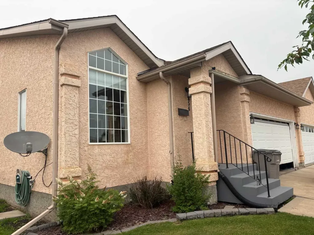 8854 106 Avenue Grande Prairie AB T8X 1L3