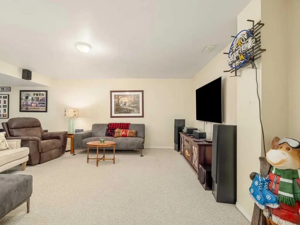 966 Lawrence Street Pincher Creek AB T0K 1W0