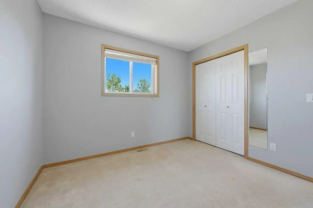 12705 Coventry Hills Way Calgary AB T3K5B1