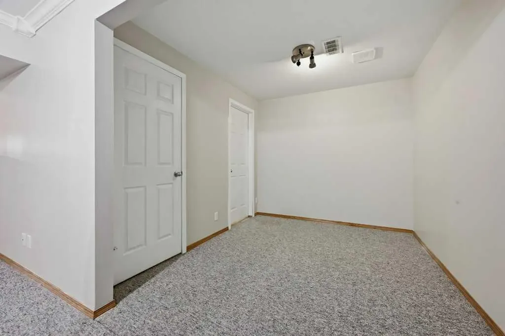 12705 Coventry Hills Way Calgary AB T3K5B1