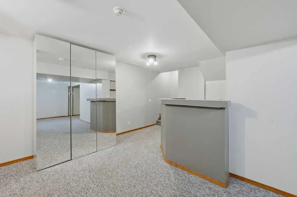 12705 Coventry Hills Way Calgary AB T3K5B1