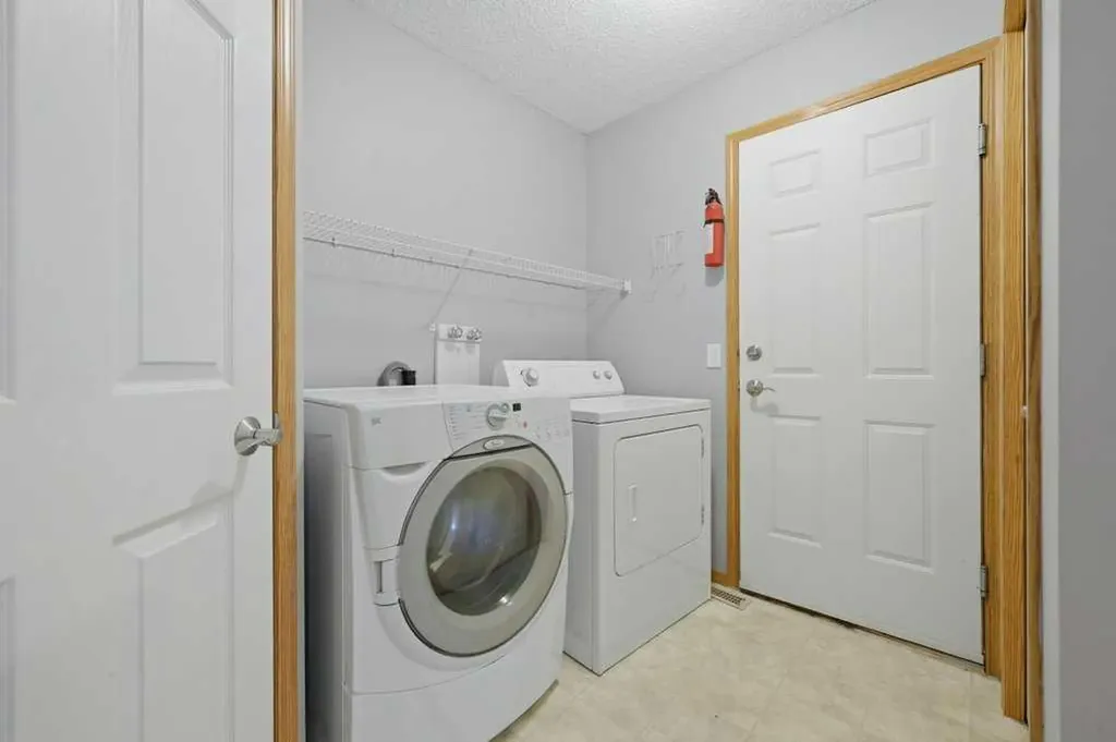 12705 Coventry Hills Way Calgary AB T3K5B1