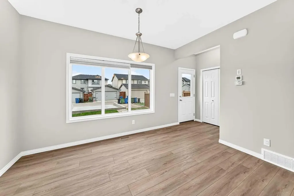 121 Palomino Street Cochrane AB T4C 2P8