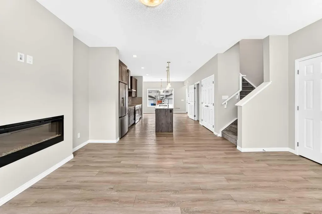 121 Palomino Street Cochrane AB T4C 2P8