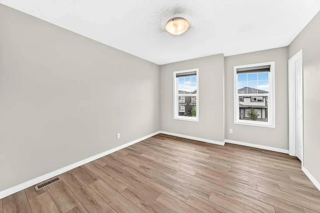 121 Palomino Street Cochrane AB T4C 2P8