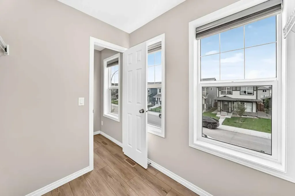 121 Palomino Street Cochrane AB T4C 2P8