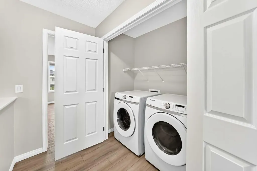 121 Palomino Street Cochrane AB T4C 2P8