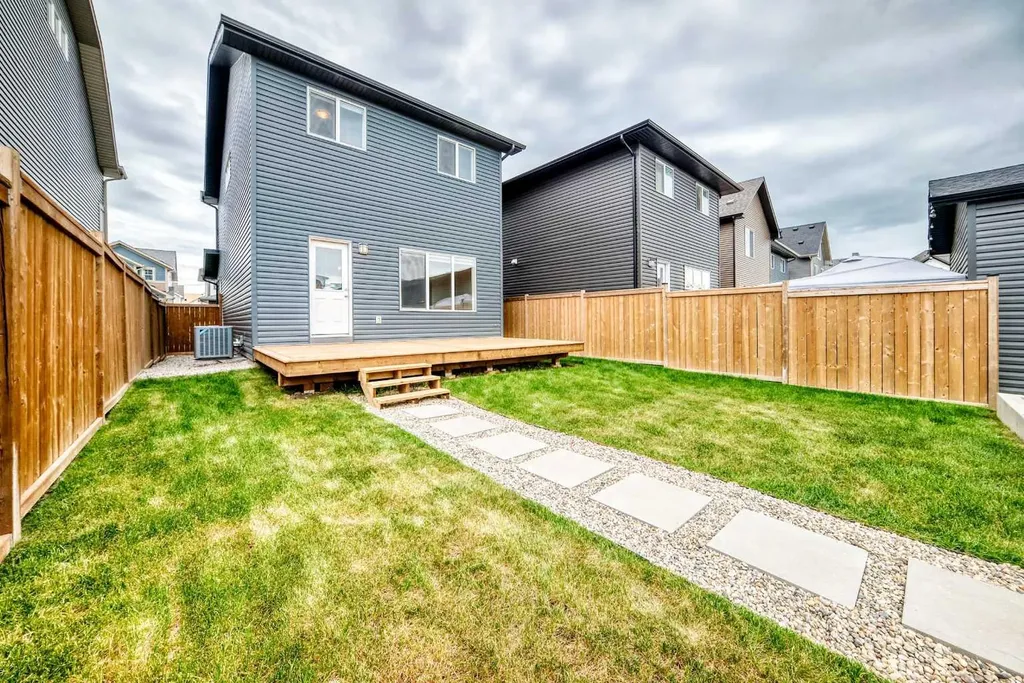 121 Palomino Street Cochrane AB T4C 2P8