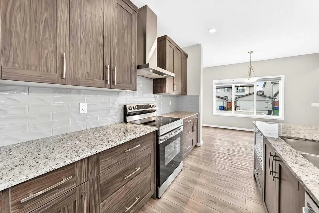 121 Palomino Street Cochrane AB T4C 2P8