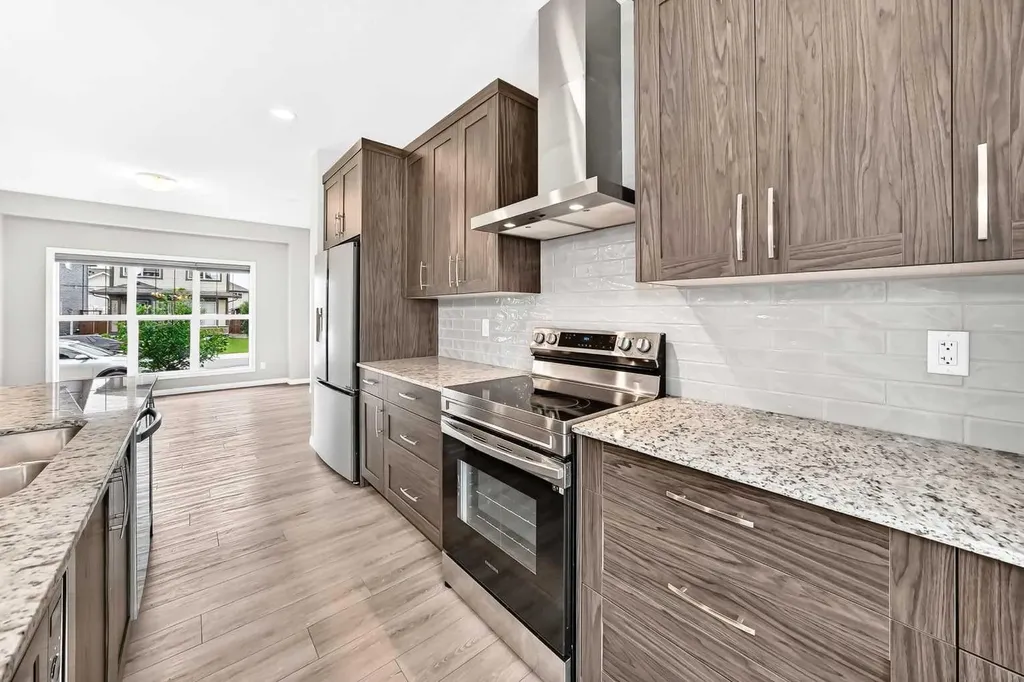 121 Palomino Street Cochrane AB T4C 2P8