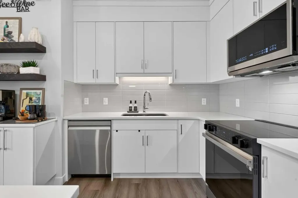 125 Wolf Hollow Crescent SE Calgary AB T2X 5W9
